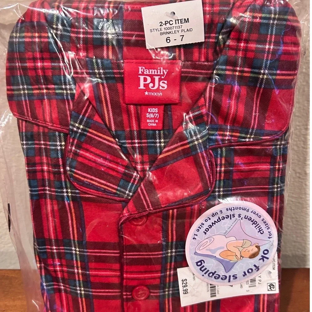 Kids Unisex Red Plaid Pre Packaged Pajama Set Long Sleeve Holiday Christmas 6-7